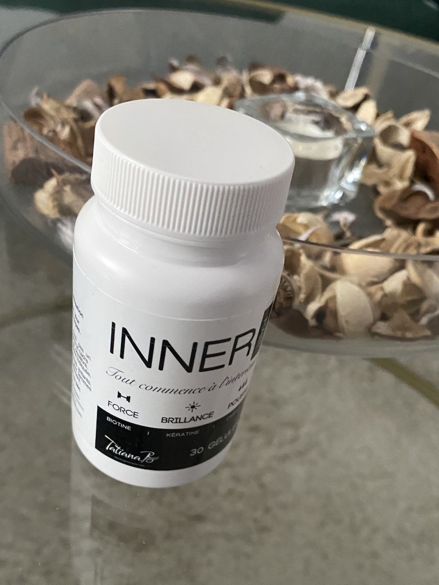 Customer photo review of INNER - VITAMINES POUR LES CHEVEUX - 1 MOIS