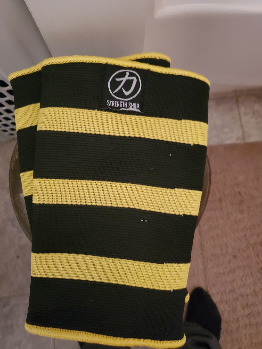 Customer photo review of Strength Shop Thor Knee Sleeves - Double Ply
