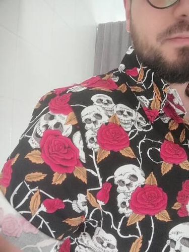 Customer photo review of Chemise hawaïenne tropicale en coton à fleurs pour homme