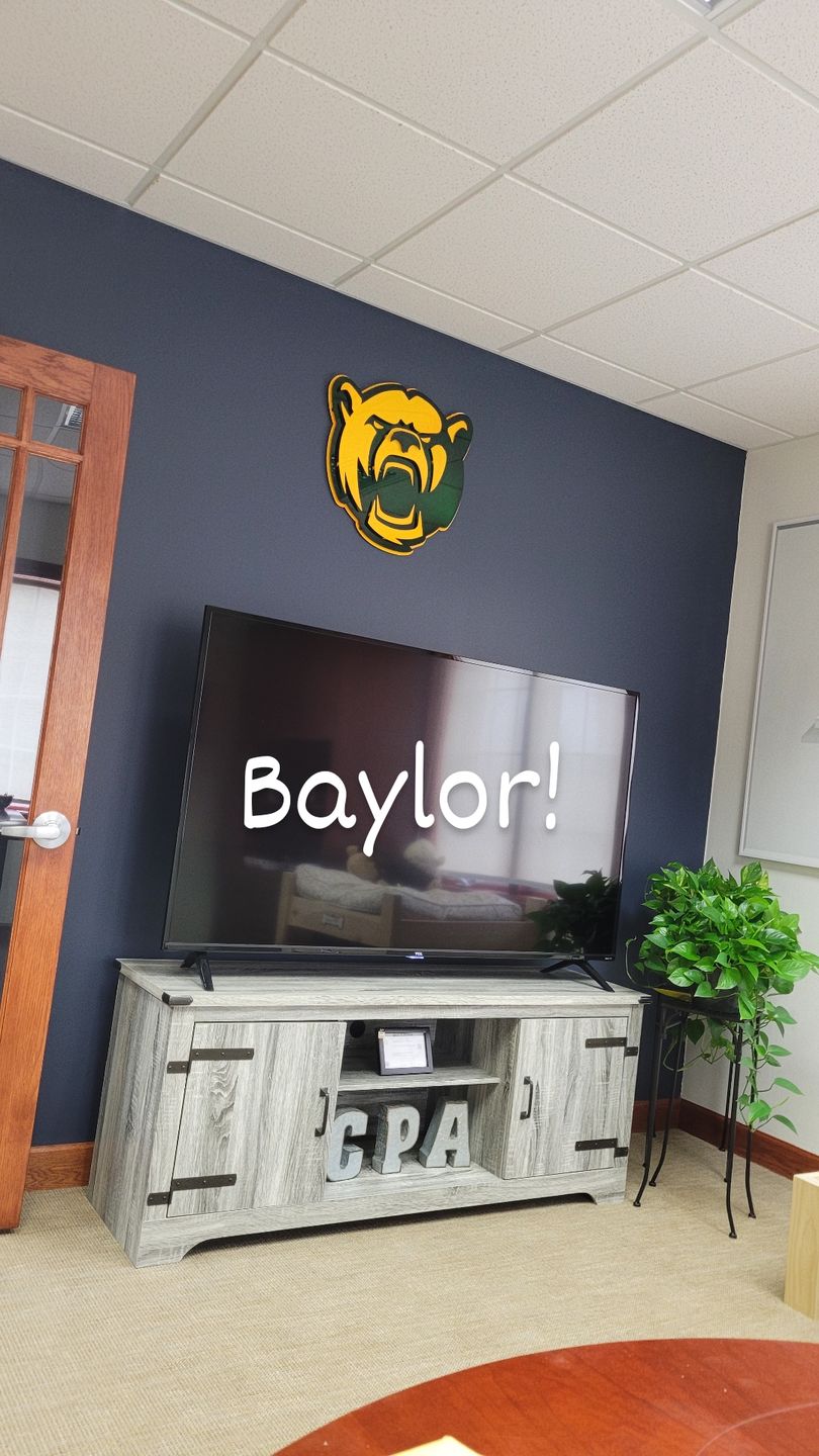Customer photo review of Baylor University Bear Mascot 3D Metal Wall Art