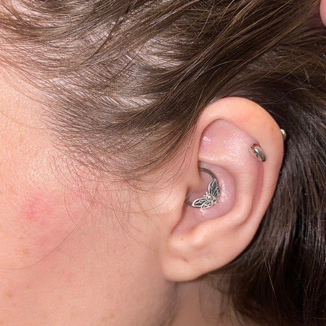 Customer photo review of 16G Death's Head Moth Captive Bead Ring