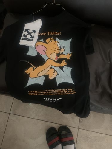 Customer photo review of OFF WHITE T-SHIRTS