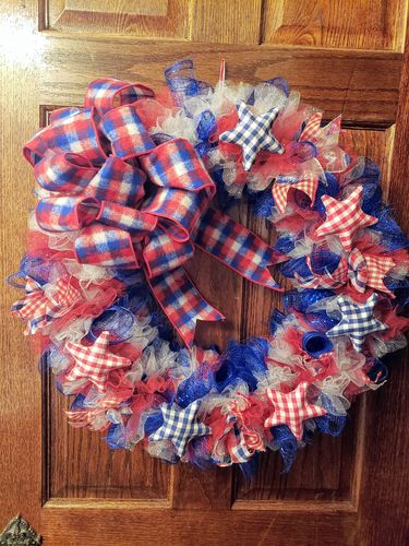 Customer photo review of 2.5"X10Yd Reverse Flannel Mini Check Red/White/Blue RG01163A1