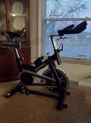 Customer photo review of Murtisol Indoor Cycling Bike Belt Drive Exercise Bike, 48lbs Flywheel, 300LBS Weight Capacity,Stationary Bike W/ Heart Pulse, for Home Gym