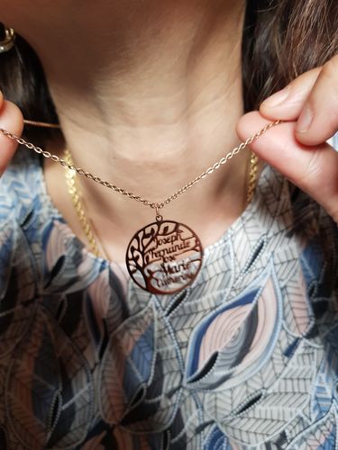 Customer photo review of Mon meilleur cadeau ©  : Collier Arbre de Vie Unisex Personnalisé