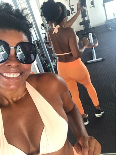 Customer photo review of Aphrodite Seamless Compression Leggings