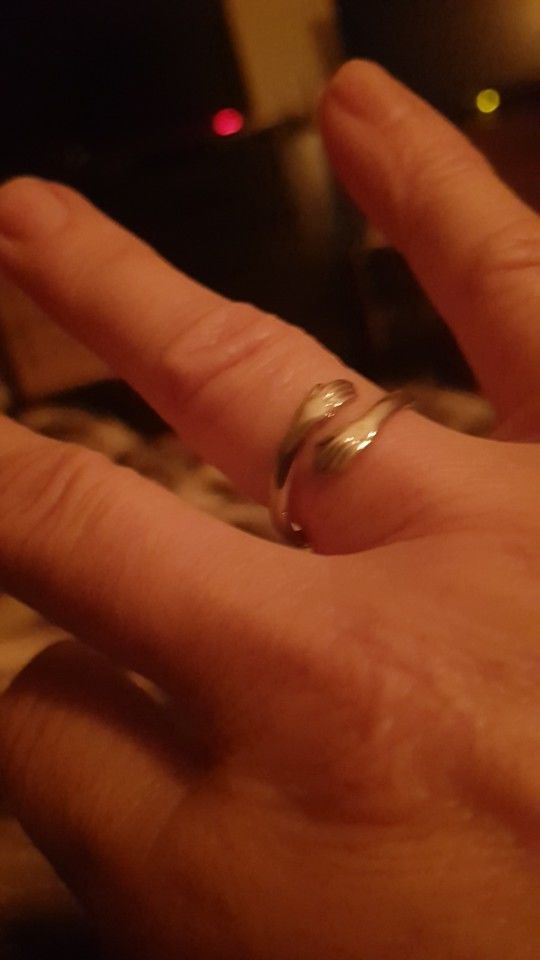 Customer photo review of Embrace | Hug Ring | 925 Sterling Silver