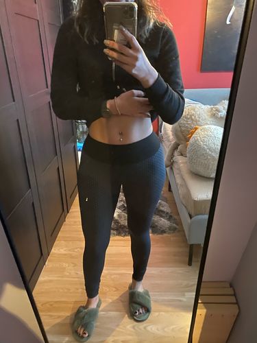 Customer photo review of Athena Booty-Lift Seamless Leggings
