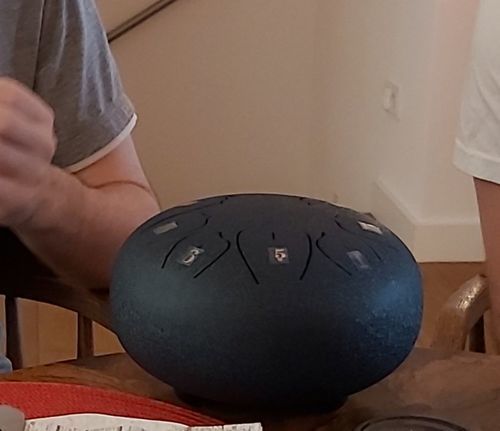 Customer photo review of Sonodrum Zungentrommel - "Standard" - Handgefertigt - 30cm - 11 Zungen - D-Dur