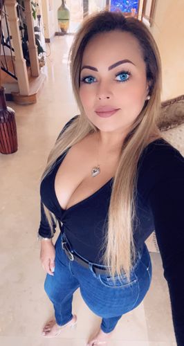 Customer photo review of [US Warehouse] Russian Blue Prescription Contact Lenses