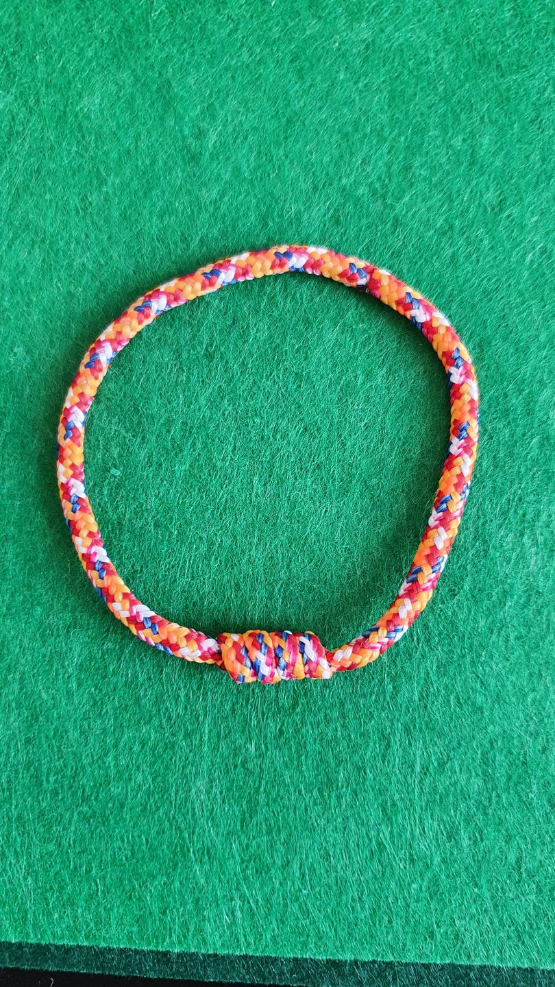 Customer photo review of Bracelet bouddhiste porte bonheur bénit par le Vénérable LP Sao.