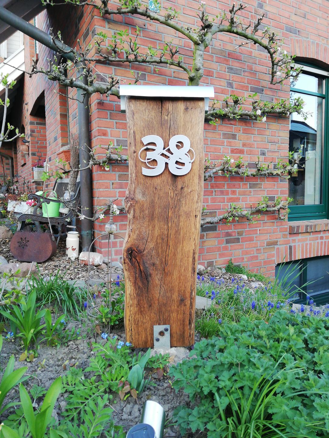 Customer photo review of Hausnummer "Ornamental Style" passend zum Hausnummern-Monogramm (personalisierbar)