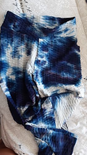 Customer photo review of Mirage Booty-Lift Tie Dye Leggings