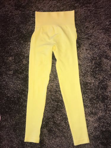 Customer photo review of Impulse Seamless Leggings