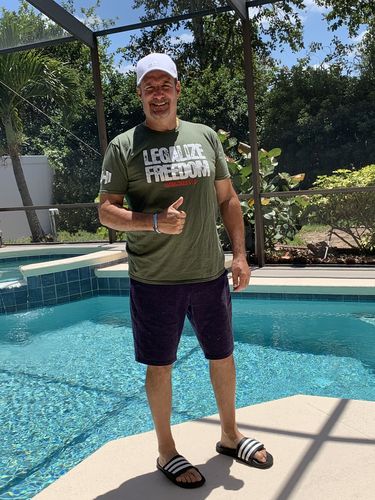 Customer photo review of Legalize Freedom Mens Apparel