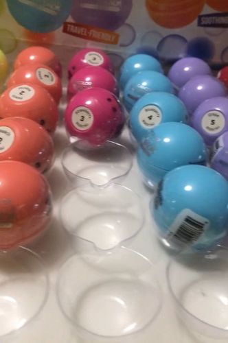 Customer photo review of Bálsamo Labial Ultra Nutritivo Ballbomb Balm Kleancolor - Venta al por Mayor Display 36PZS (LG2083)