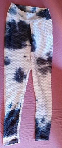 Customer photo review of Mirage Booty-Lift Tie Dye Leggings