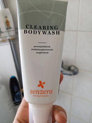 Customer photo review of CLEARING BODYWASH