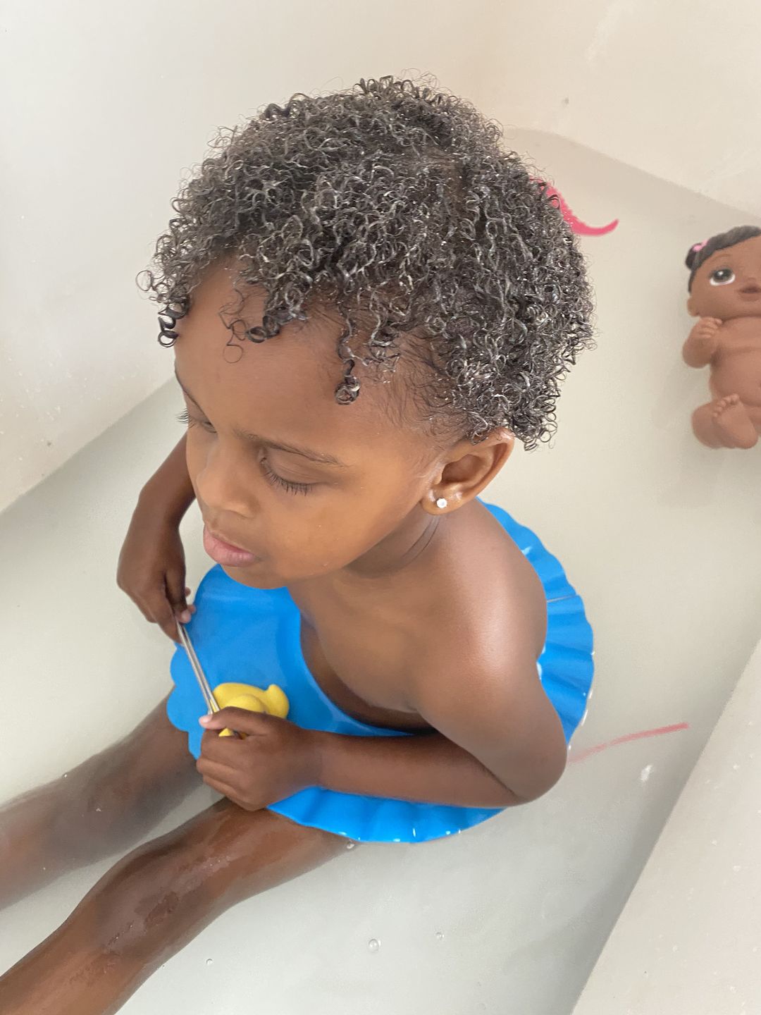 Customer photo review of Avocado & Banana Deep Conditioner 12 oz.