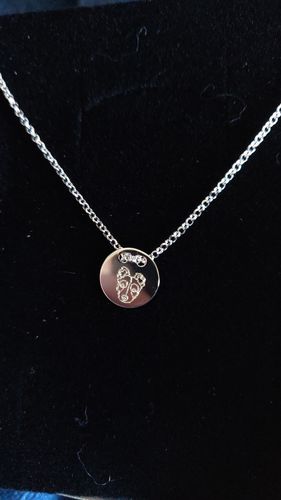 Customer photo review of Silber Lineart Love Halskette