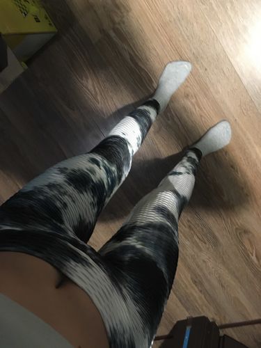 Customer photo review of Mirage Booty-Lift Tie Dye Leggings