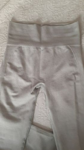 Customer photo review of Impulse Seamless Leggings