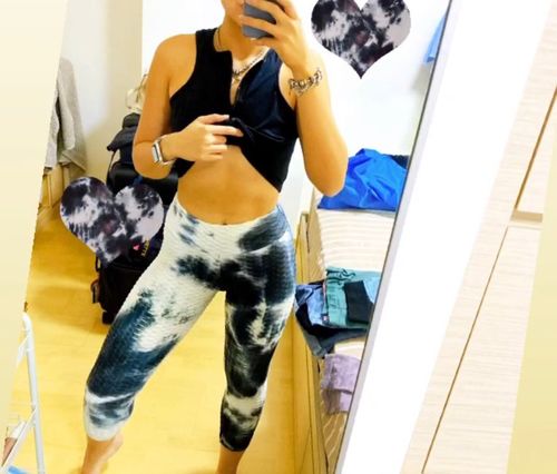 Customer photo review of Mirage Booty-Lift Tie Dye Leggings
