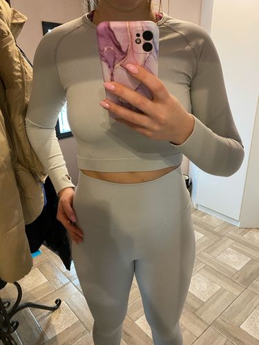 Customer photo review of Excite Seamless Leggings & Longsleeve Set
