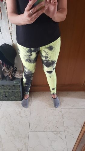 Customer photo review of Mirage Booty-Lift Tie Dye Leggings