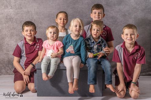 Customer photo review of Kate Equipment Framework Telescopic Stand Adjustable Photographic Backdrop Display Stand