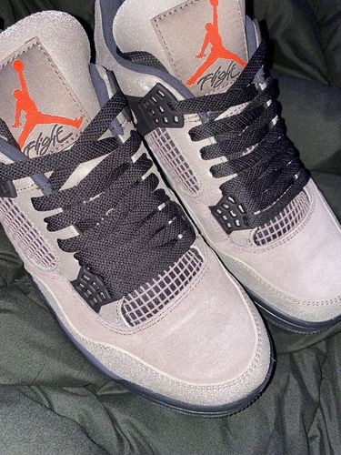 Customer photo review of Air Jordan 4 Retro 'Taupe Haze'
