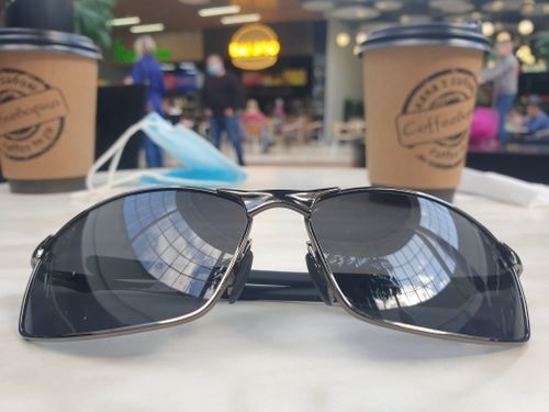 Customer photo review of Metal Frame Polarized Sunglasses