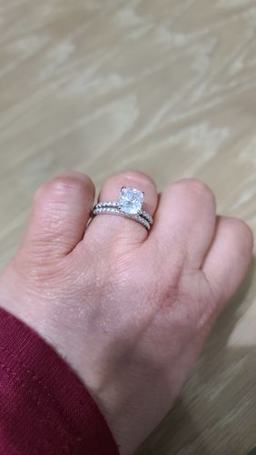 Customer photo review of Louily Sterling Silver Gorgeous Cushion Cut 3-Pieces Wedding Set
