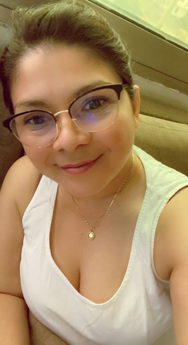 Customer photo review of Marula Oil Facial Serum / Suero Facial con Aceite de Marula