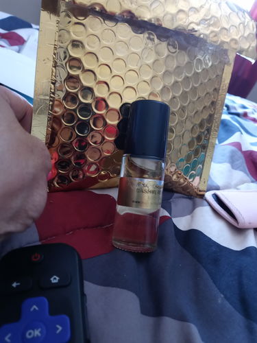 Customer photo review of Donna K Cashmere Type Body Oil Roll On - Women