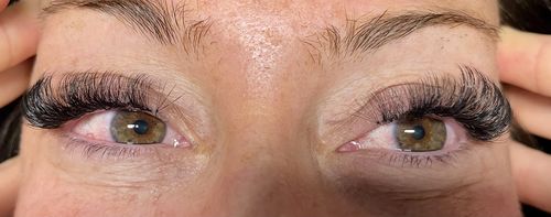 Customer photo review of 0.07 Easy Fan Russian Volume Cashmere Lashes (16 lines)