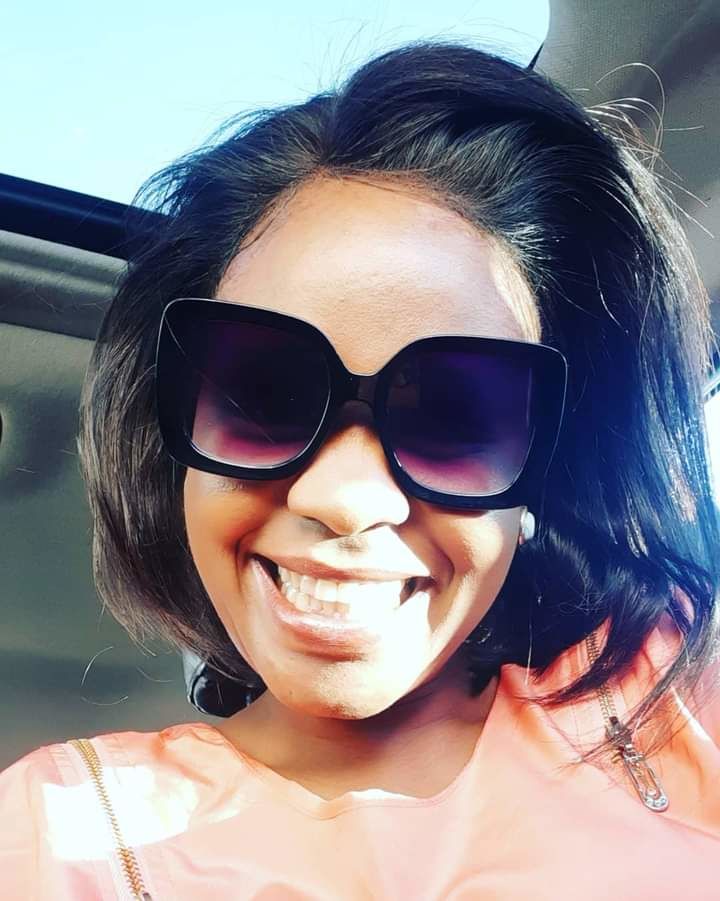 Customer photo review of Brazilian Lace Front Wig - Tara J