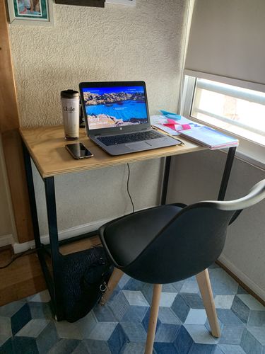 Customer photo review of Escritorio de computador MIMA 90 x 50 Negro