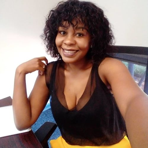 Customer photo review of Brazilian Water Wave Fringe - Zoe