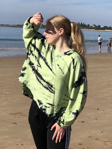 Customer photo review of Neil Sweatshirt - Onyx / Neon