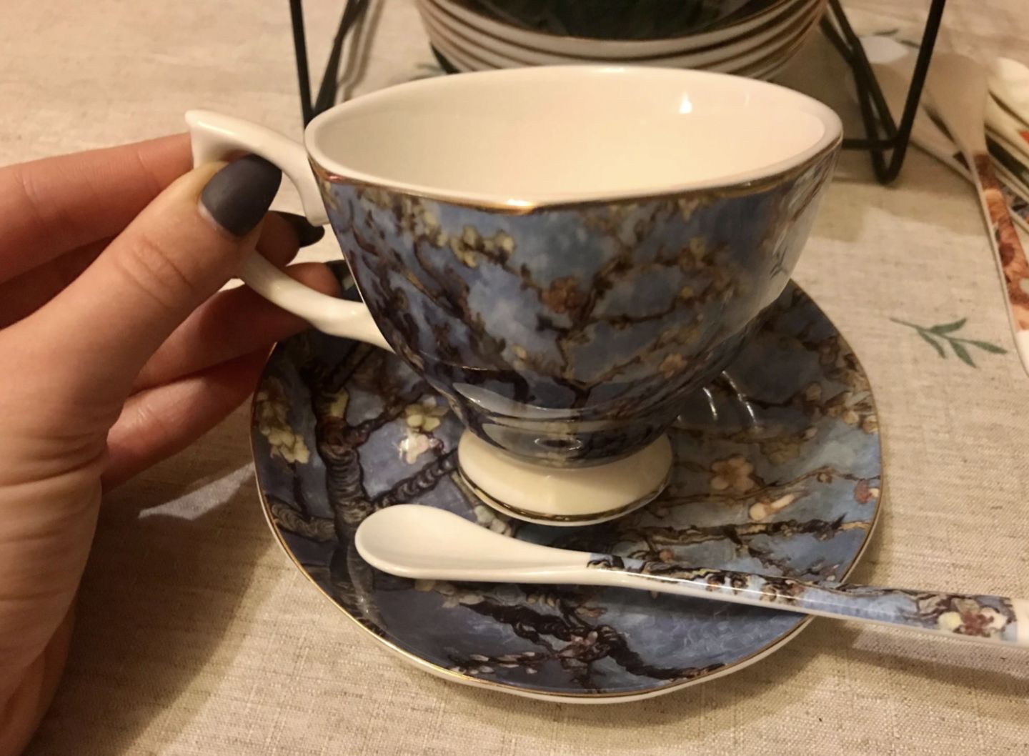 Customer photo review of Van Gogh tea cups