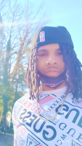 Customer photo review of 4.36 Carat Certified VVS1 Moissanite Halo Earrings