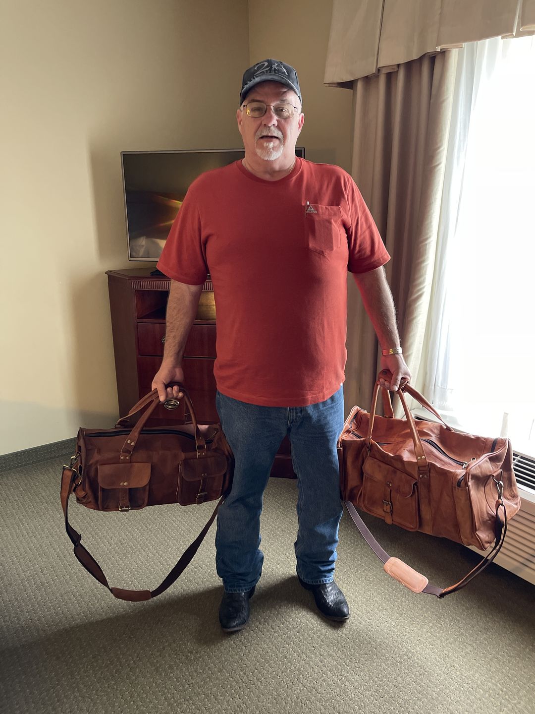 Customer photo review of Genuine Leather Travel Weekender Bag