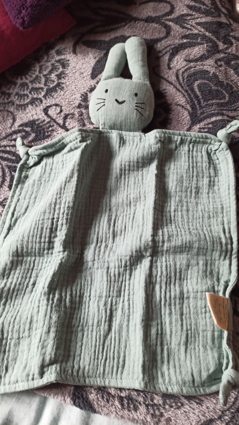 Customer photo review of Doudou Bébé - Lapin "Marceau"