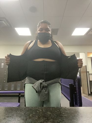 Customer photo review of Neoprene Waist Trainer Vest