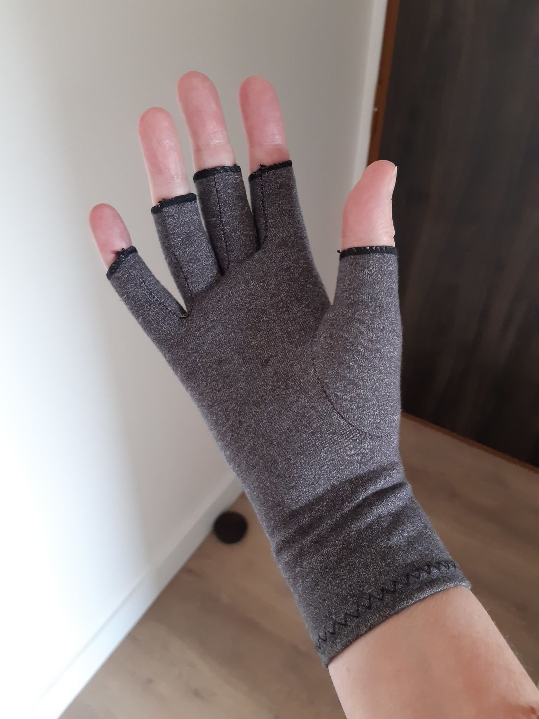 Customer photo review of Gants de compression anti-douleurs