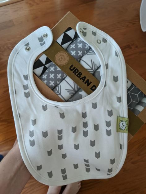Customer photo review of 8-Pack URBAN Drool Bibs