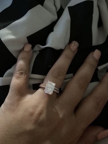 Customer photo review of Louily Rose Gold Radiant Cut Wedding Ring Set In Sterling Silver
