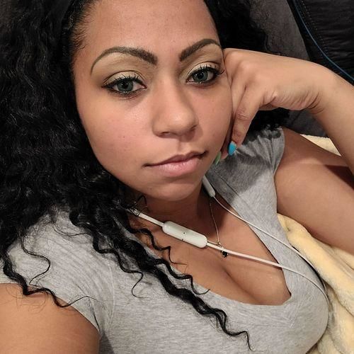 Customer photo review of Himalaya Green Prescription Coloured Contact Lenses