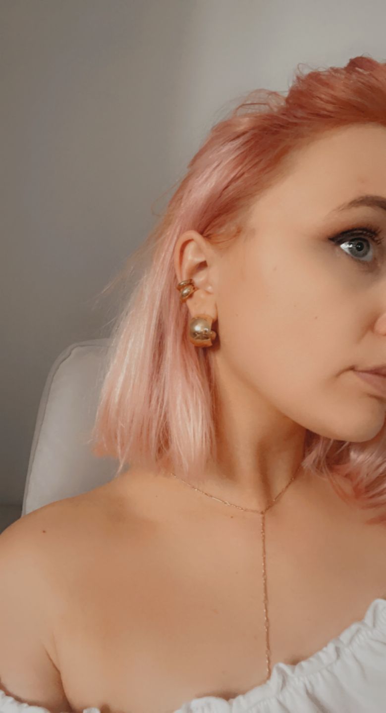 Customer photo review of Earring Cuff